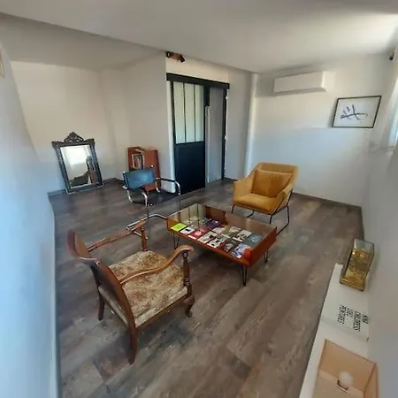 Maison Eco Nimoise * 尼姆